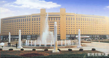 �|����W��