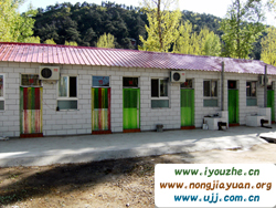 �𺣺������S���r��Ժ