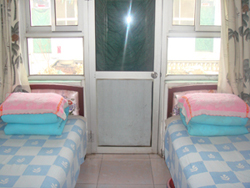 ���c�{���P�r��Ժ