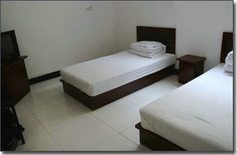 ����{վ�L�r��Ժ