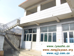 ����{��ľ�r��Ժ