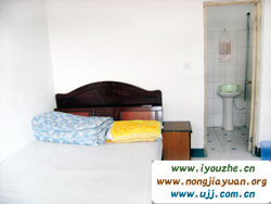 ����{��ľ�r��Ժ