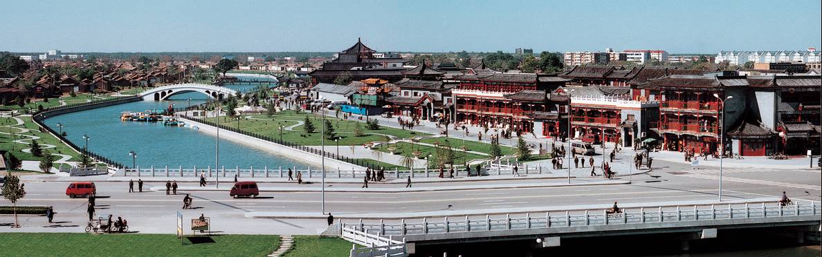 ���\�������@